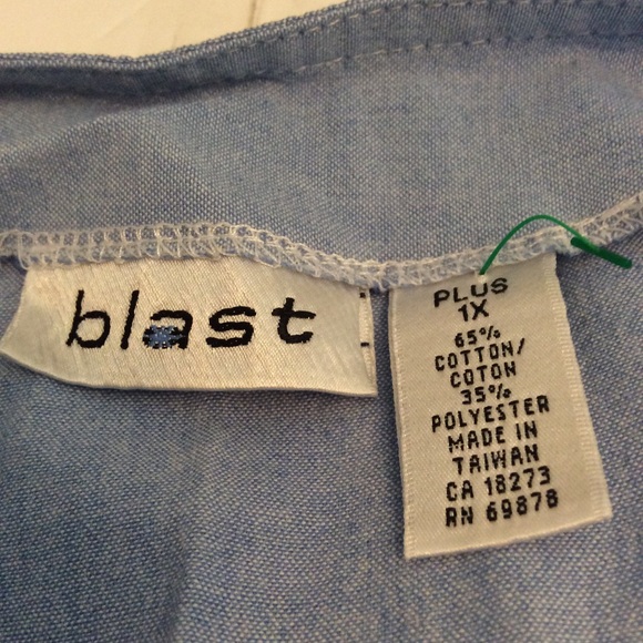 Blast women’s button down blouse shortsleeved sc - Picture 2 of 3